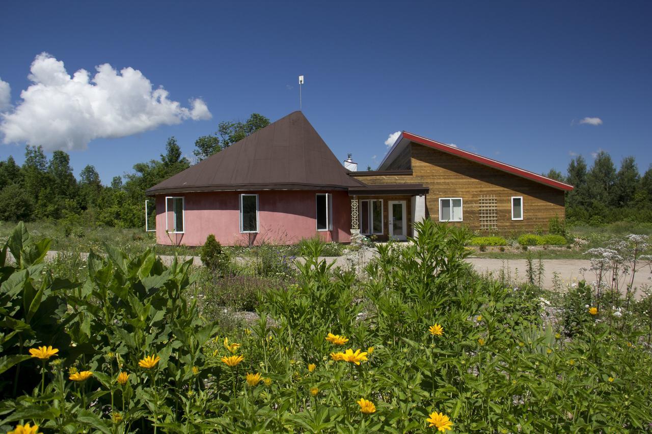 Hotel Sugar Ridge Retreat Centre Midland Exterior foto